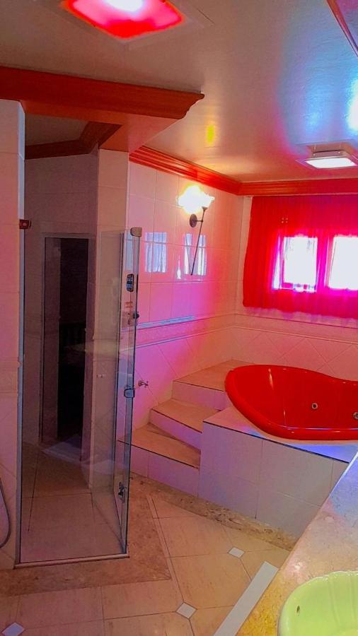 Motel Avenida (Adults Only) กรามาโด ภายนอก รูปภาพ