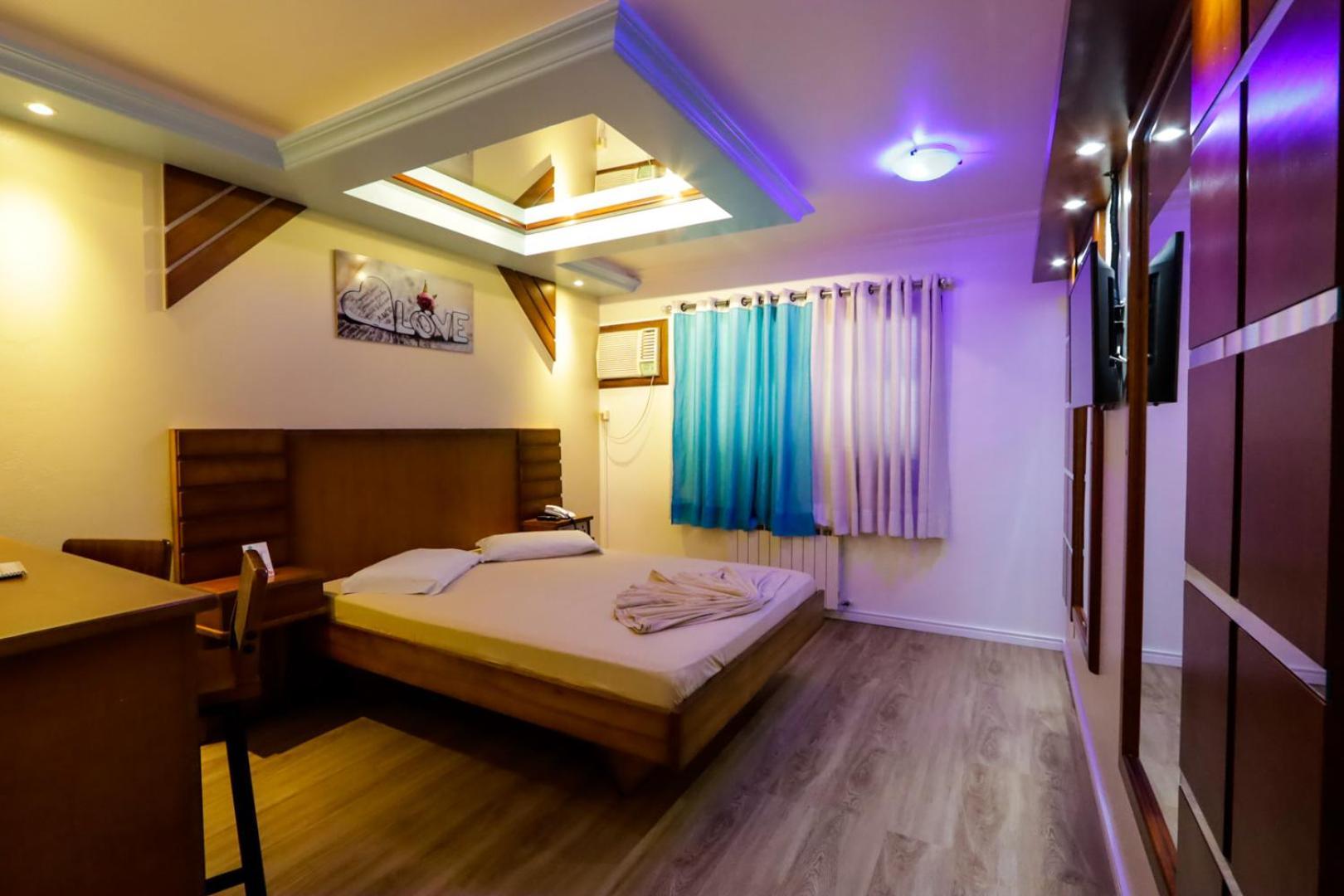 Motel Avenida (Adults Only) กรามาโด ภายนอก รูปภาพ