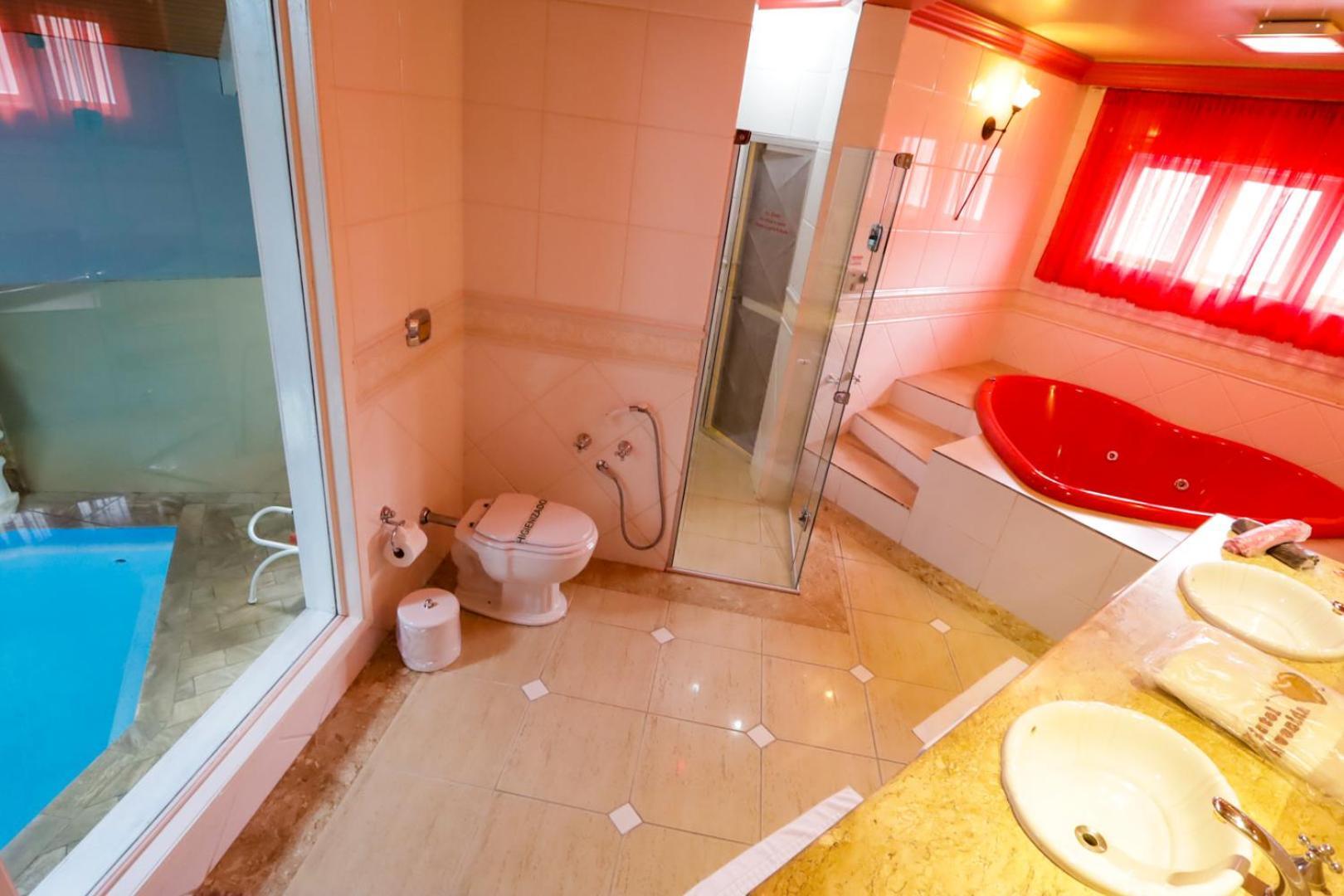 Motel Avenida (Adults Only) กรามาโด ภายนอก รูปภาพ